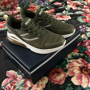 Nautica men’s olive and tan size 10 sneakers